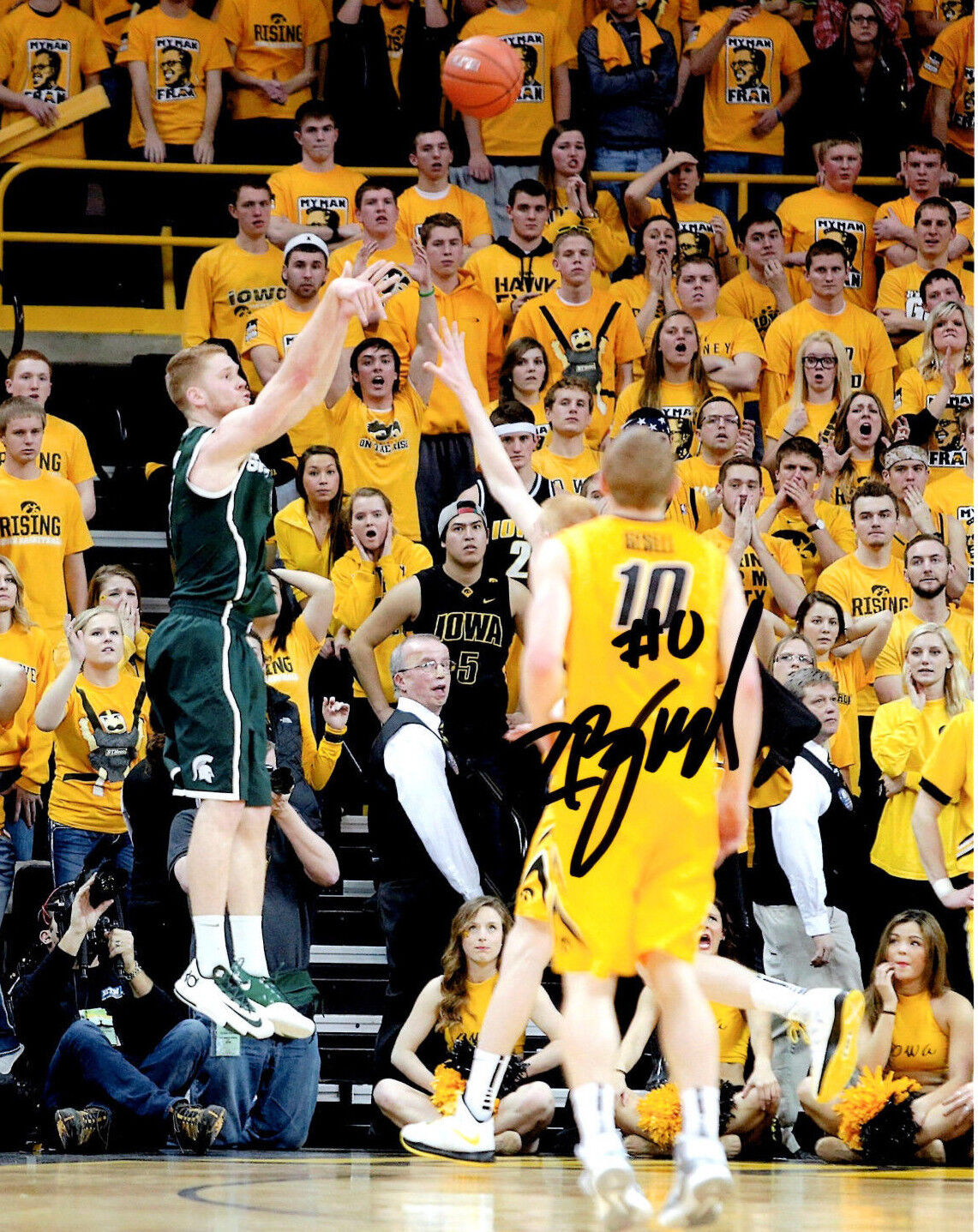 Russell Byrd signed auto Photo Poster painting Michigan State basketball Game Winning Shot MSU