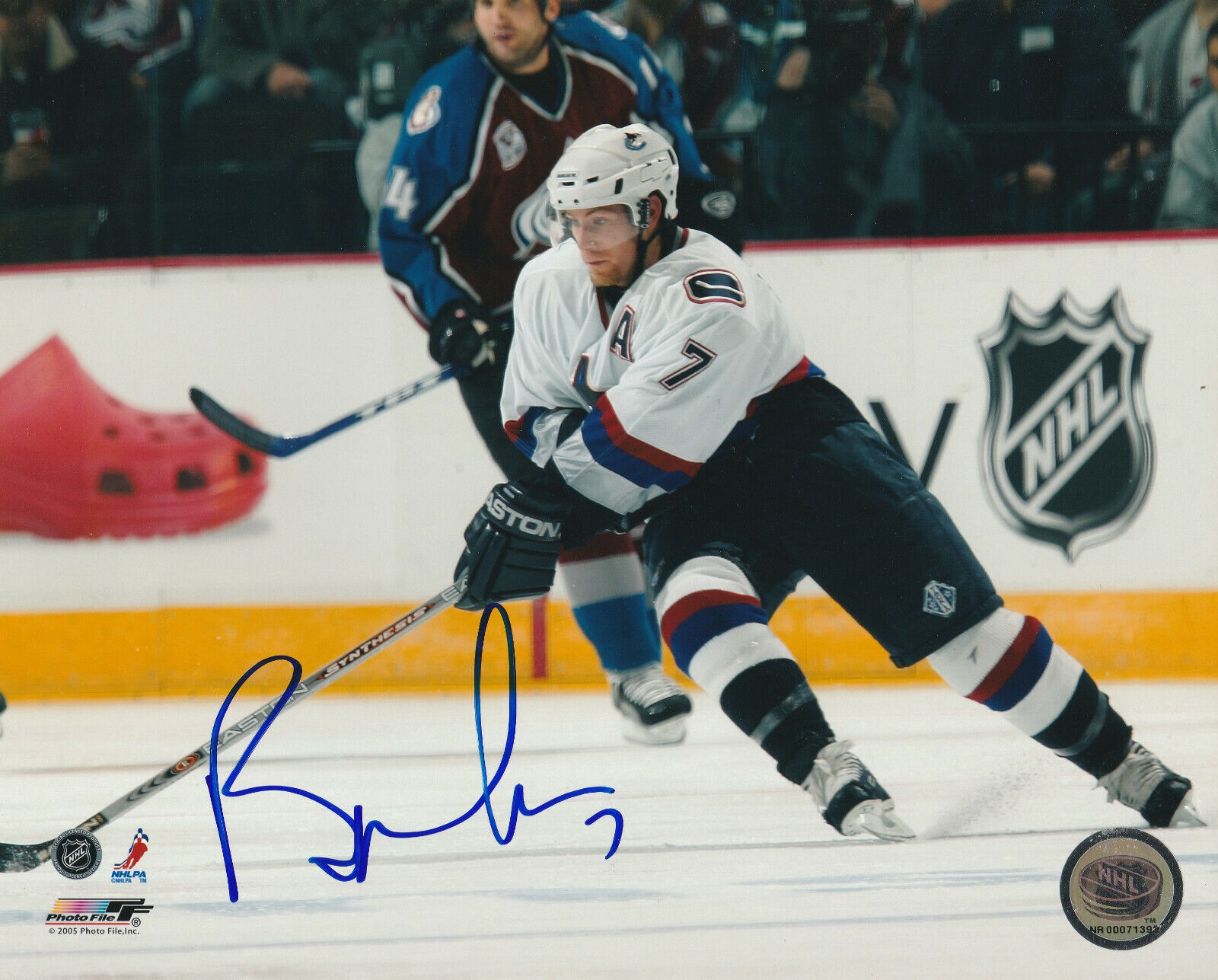 BRENDAN MORRISON SIGNED VANCOUVER CANUCKS 8x10 Photo Poster painting #1 Autograph