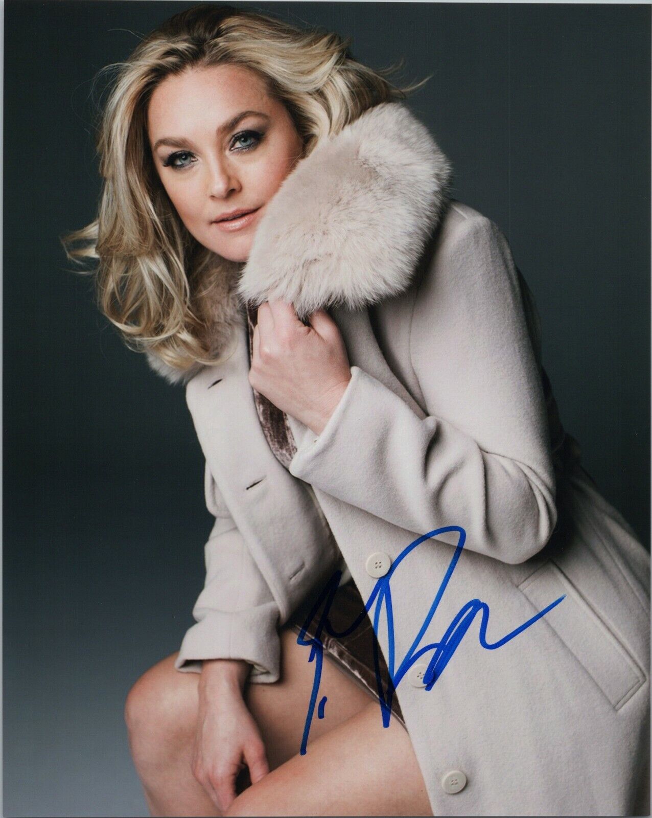 ~~ ELISABETH ROHM Authentic Hand-Signed SEXY LAW & ORDER