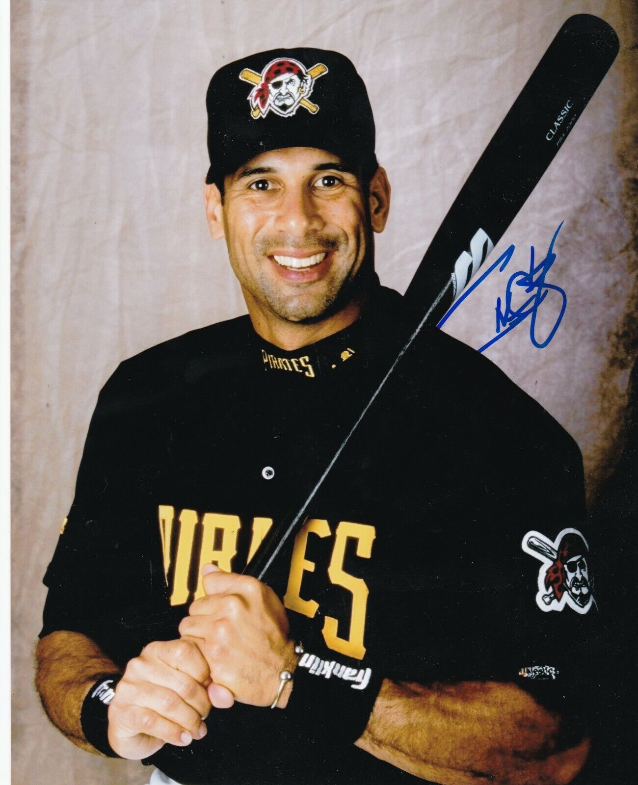 IVAN CRUZ PITTSBURGH PIRATES ACTION SIGNED 8x10