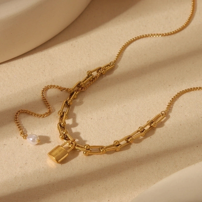 2 Pieces Elegant Luxurious Commute Lock 304 Stainless Steel 18K Gold Plated Horseshoe Buckle Bracelets Ear Studs Necklace