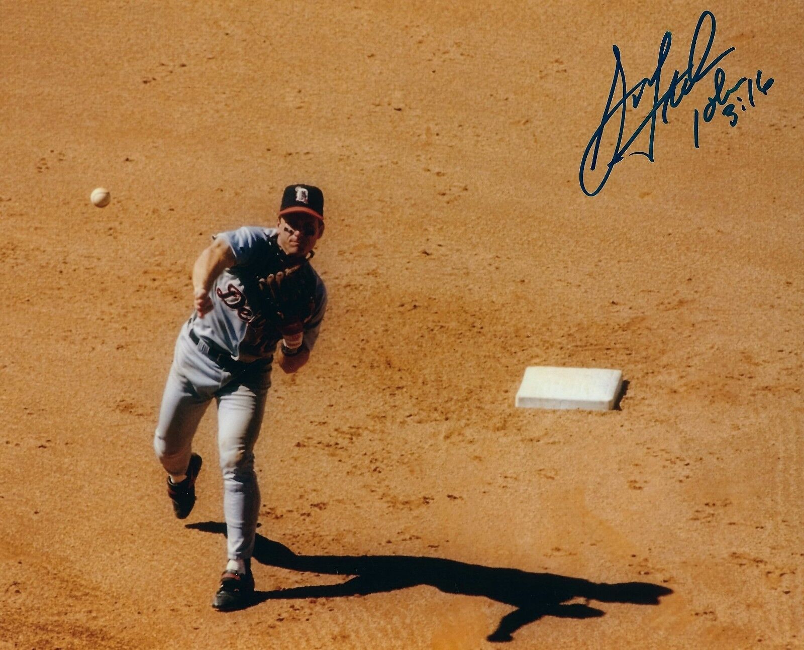 Autographed 8x10 Scott Fletcher Cleveland Indians Photo Poster painting - with COA