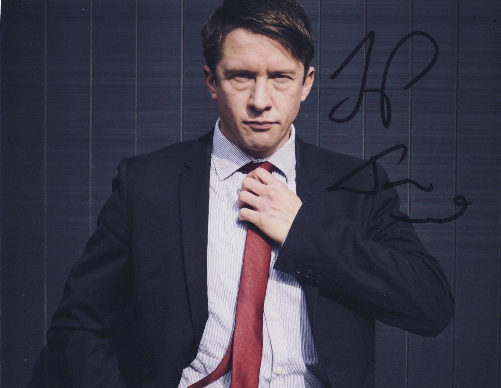 Tom Walker Autograph AKA Jonathan Pie Signed 8x10 Photo Poster painting AFTAL [5940]