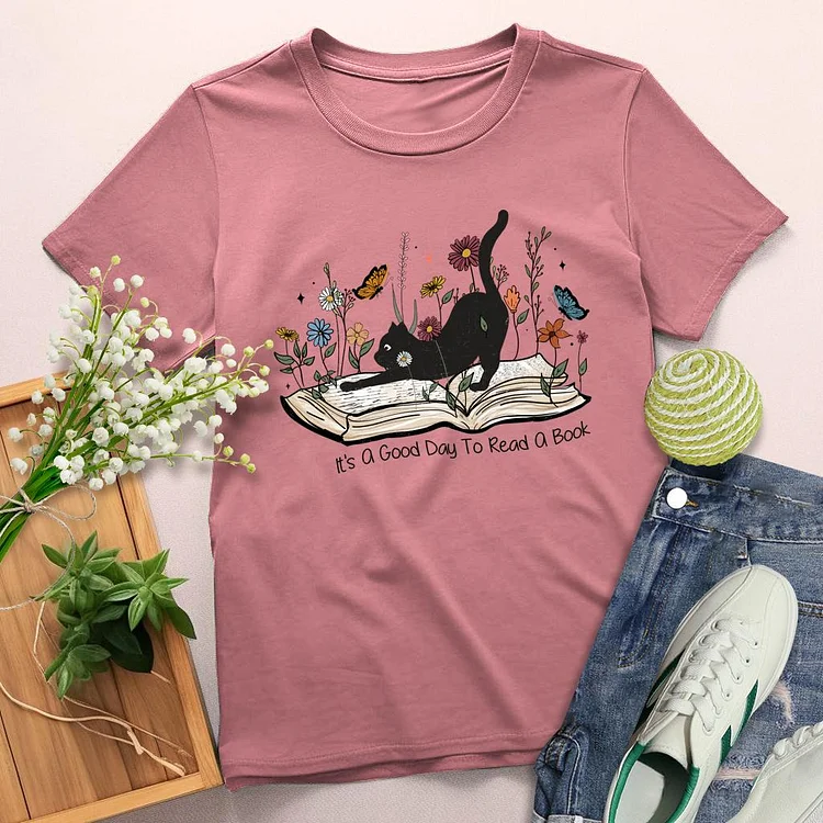 It's a Good Day To Read a Book Round Neck T-shirt-0025190
