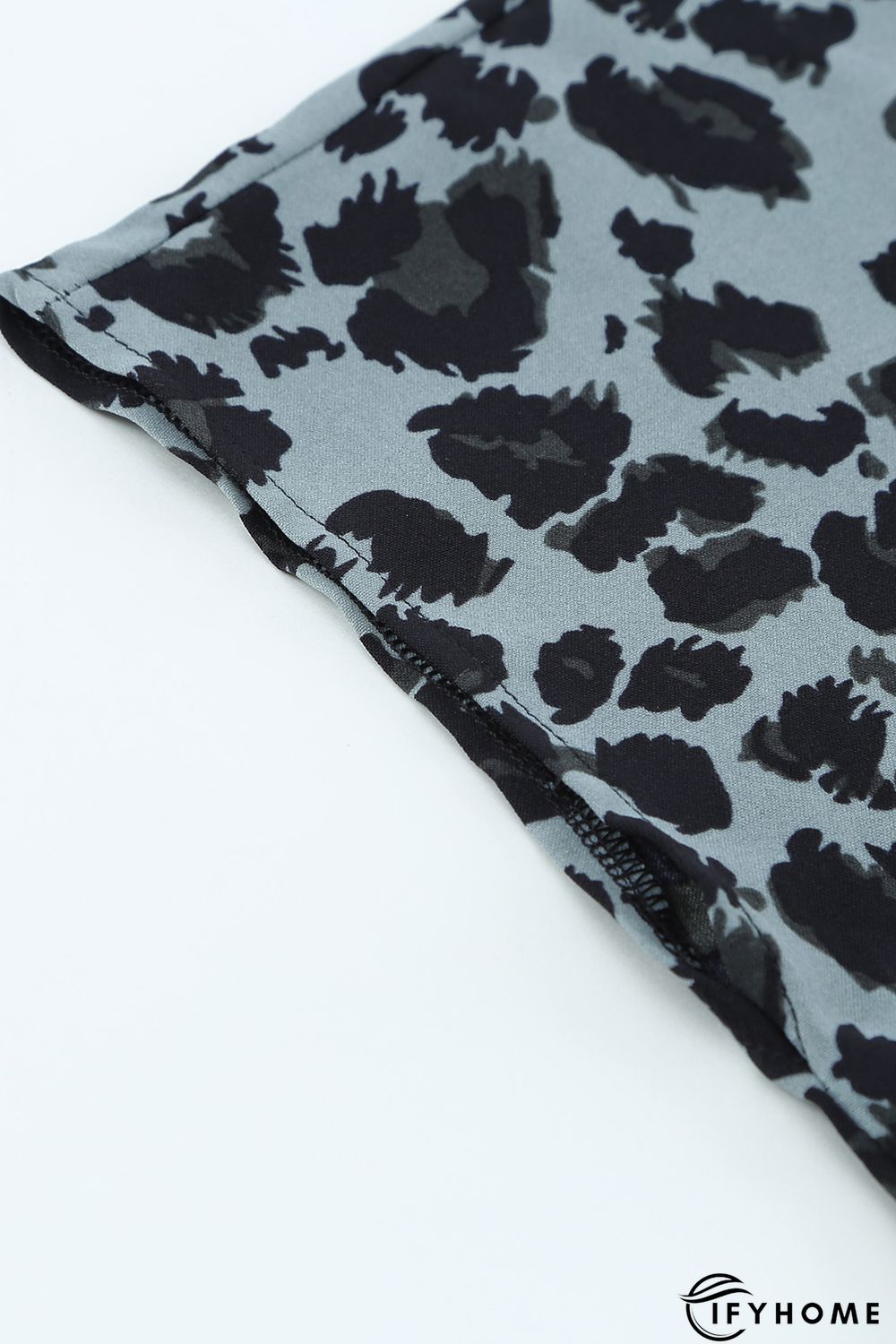 Green White/Apricot Floral Scalloped V Neck Short Sleeves Top Black Polka Dot Scalloped V Neck Short Sleeves Top Green Leopard Scalloped V Neck Short Sleeves Top | IFYHOME