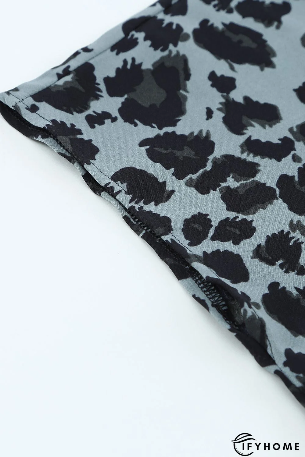 Green White/Apricot Floral Scalloped V Neck Short Sleeves Top Black Polka Dot Scalloped V Neck Short Sleeves Top Green Leopard Scalloped V Neck Short Sleeves Top | IFYHOME