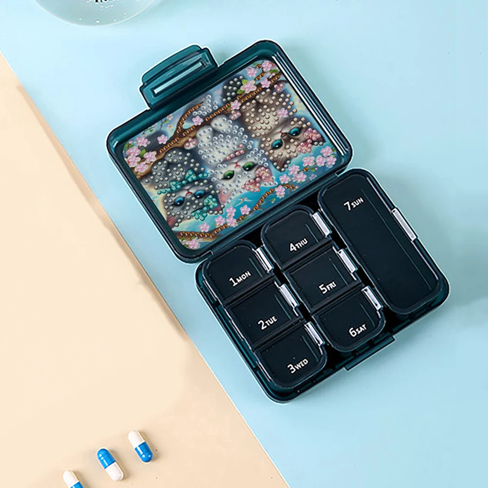 Cat Rhinestones Pill Storage Box Diamond Painting Pill Case for Art Craft