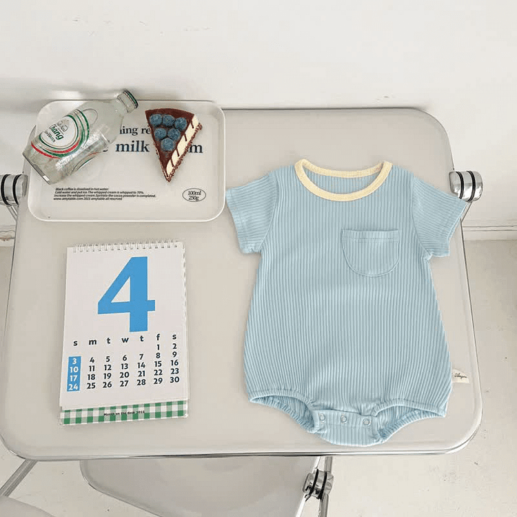 Baby Newborn Simple Retro Sleeveless Bodysuit