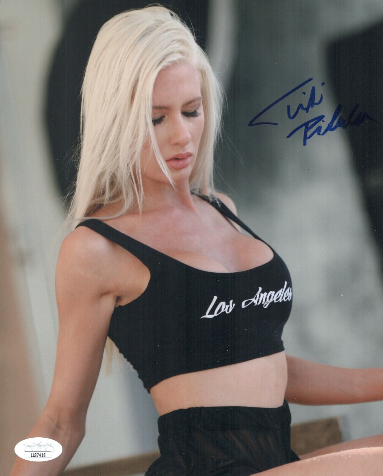 TITI PIKULA Hand Signed SEXY Model 8x10 Photo Poster painting IN PERSON Autograph JSA COA Cert