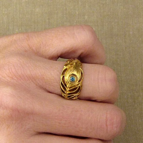 Peacock Feather Blue Diamond Gold Ring