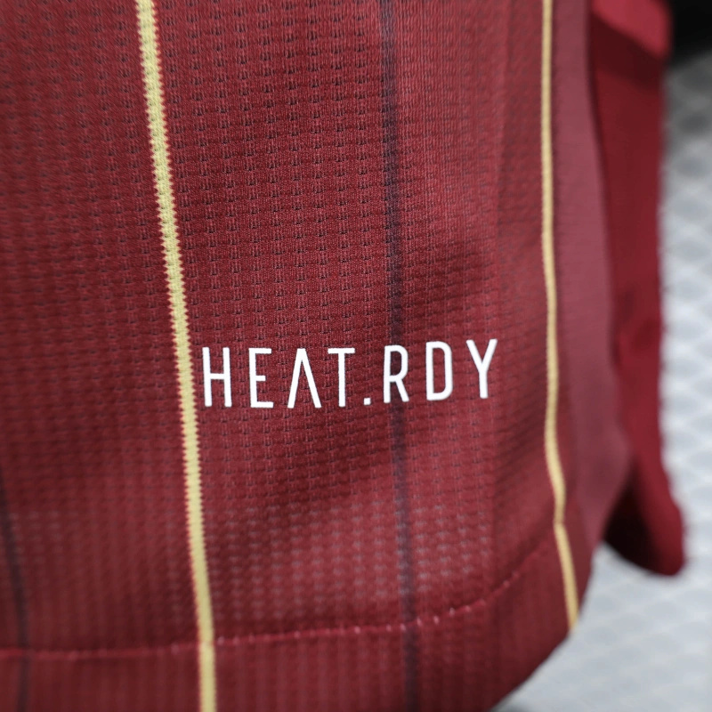 24/25 Roma Home Player Version Football Shirt Thai  Quality