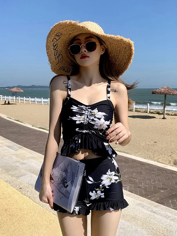 Three Piece Floral Swimsuit-Look Slimmer