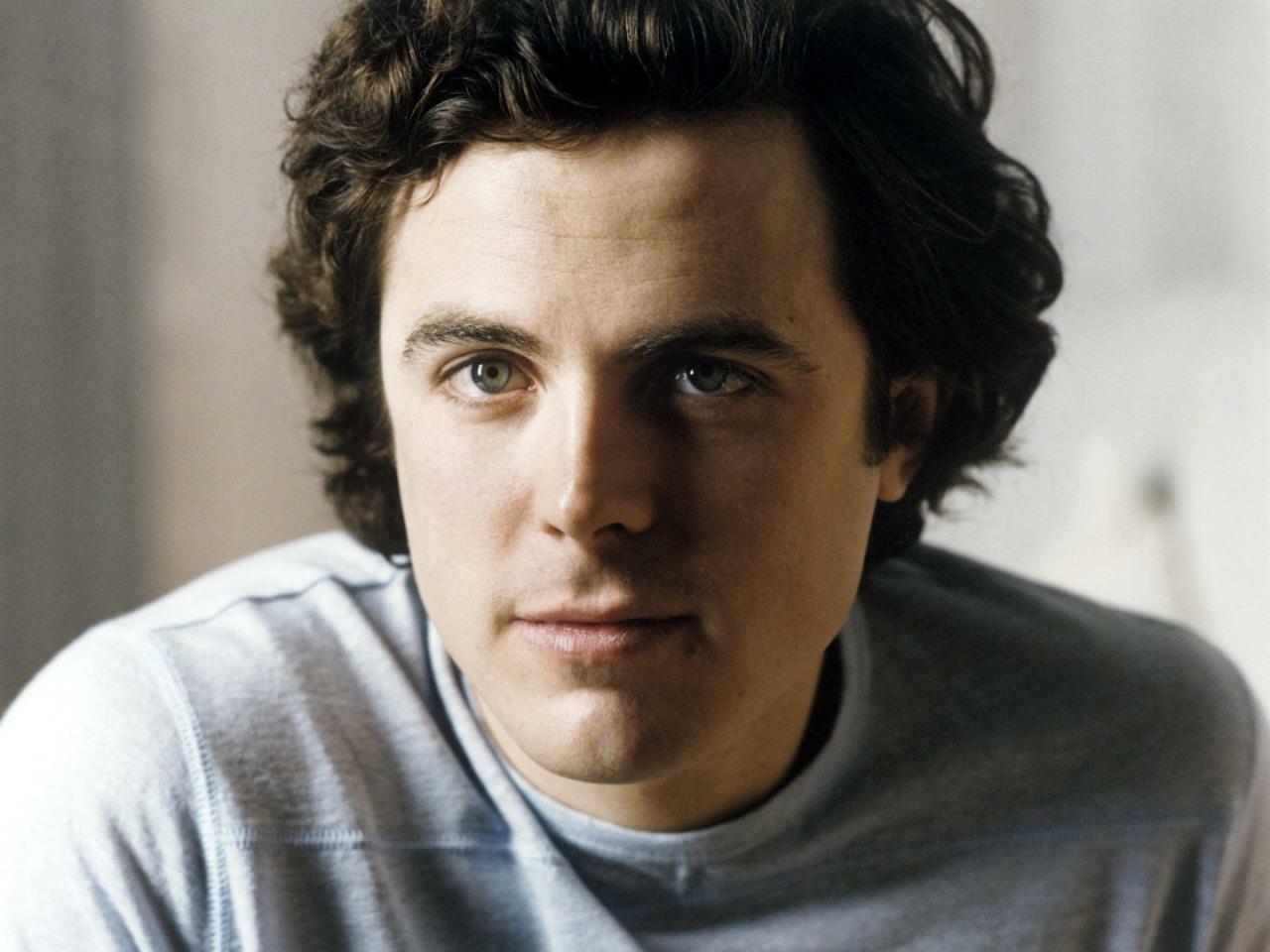 Casey Affleck 8x10 Picture Simply Stunning Photo Poster painting Gorgeous Celebrity #6