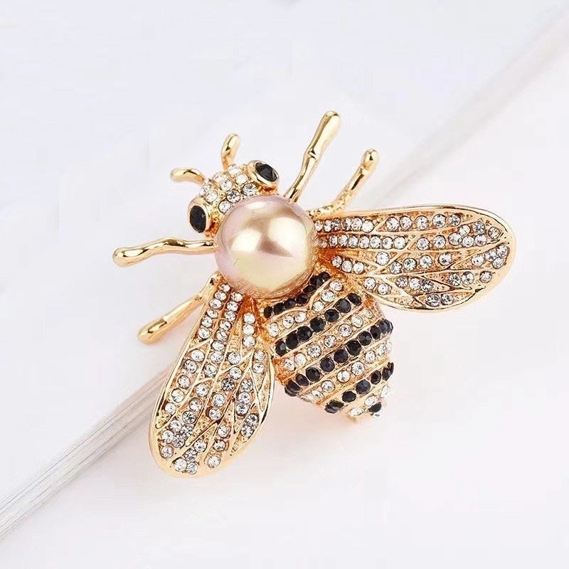 Elegant Glam Pin Geometric Alloy Plating Inlay Artificial Pearls Rhinestones Shell Women’s Brooches