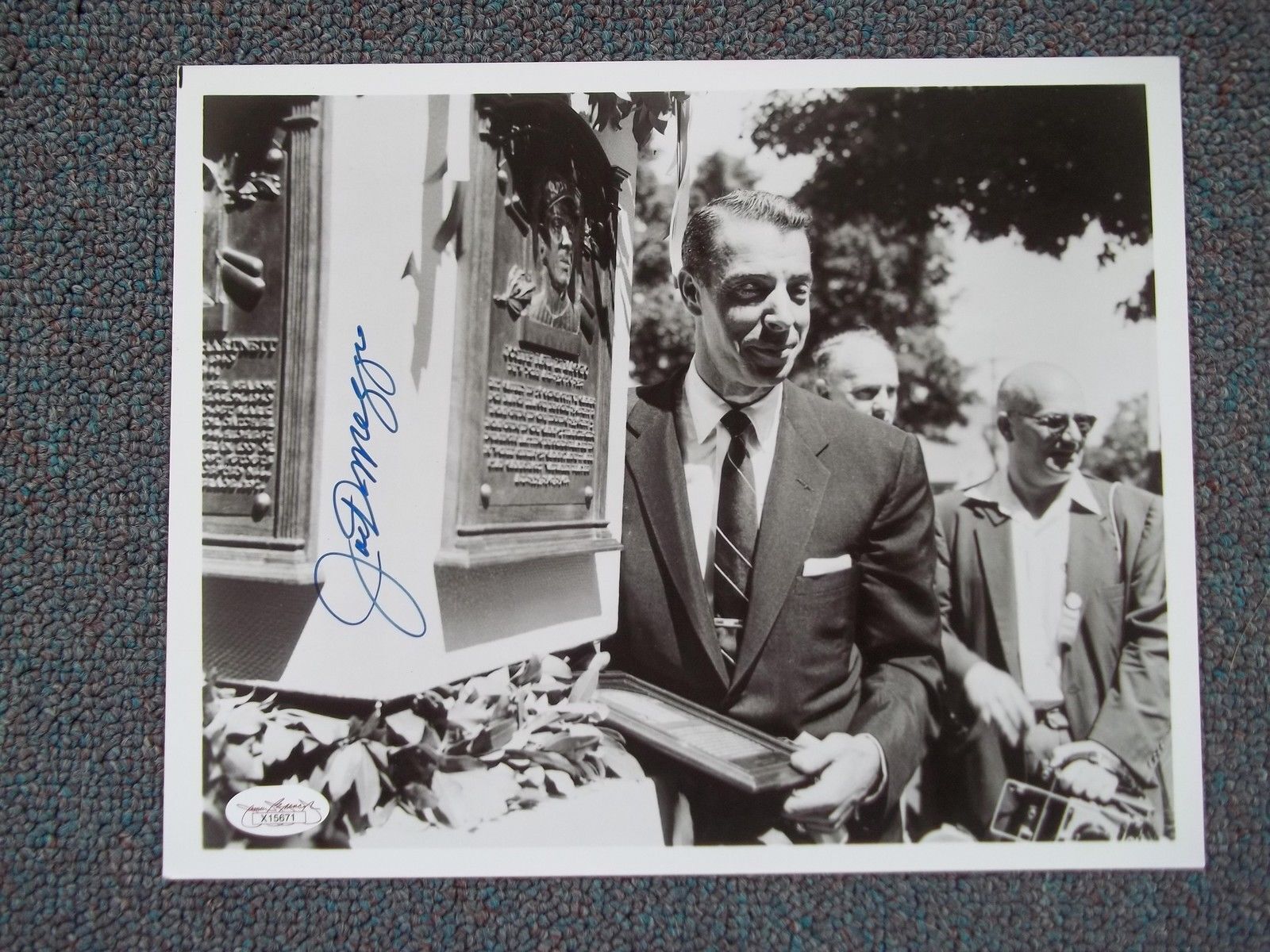 Joe DiMaggio autographed signed autograph New York Yankees 8x10 Photo Poster painting w/ JSA LOA