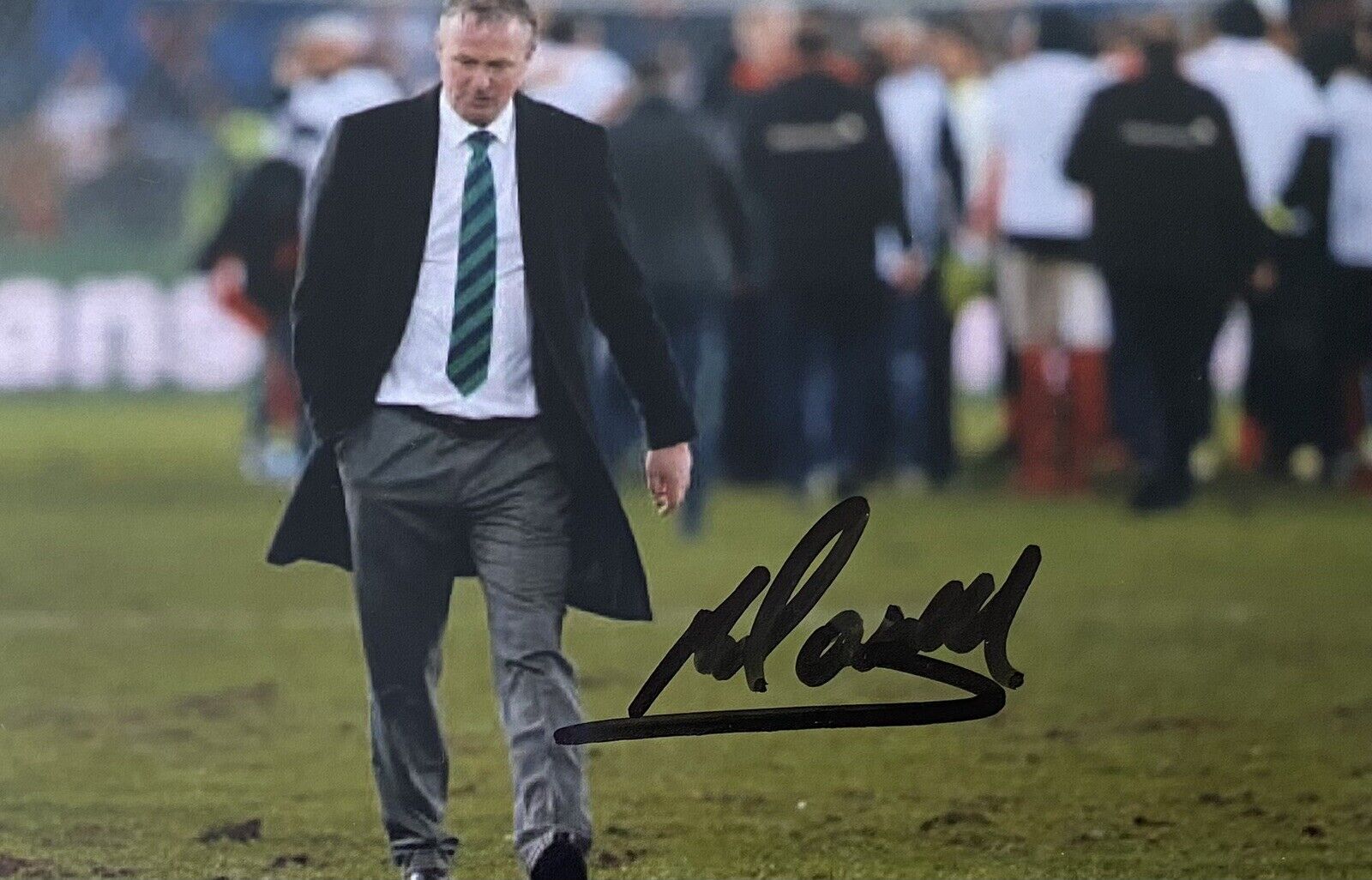 Michael O'Neill Genuine Hand Signed Northern Ireland 6X4 Photo Poster painting 2