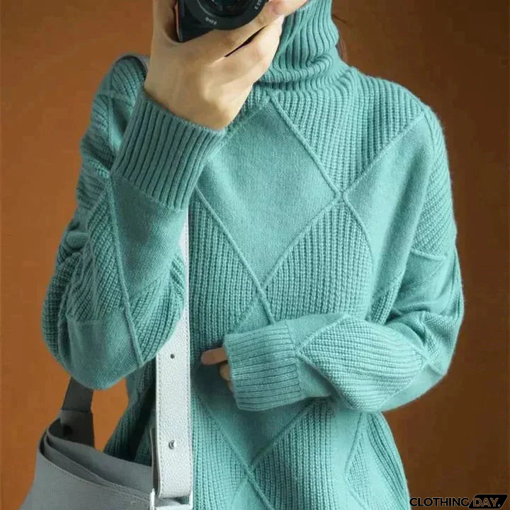 Modern and Fashionable Pullover