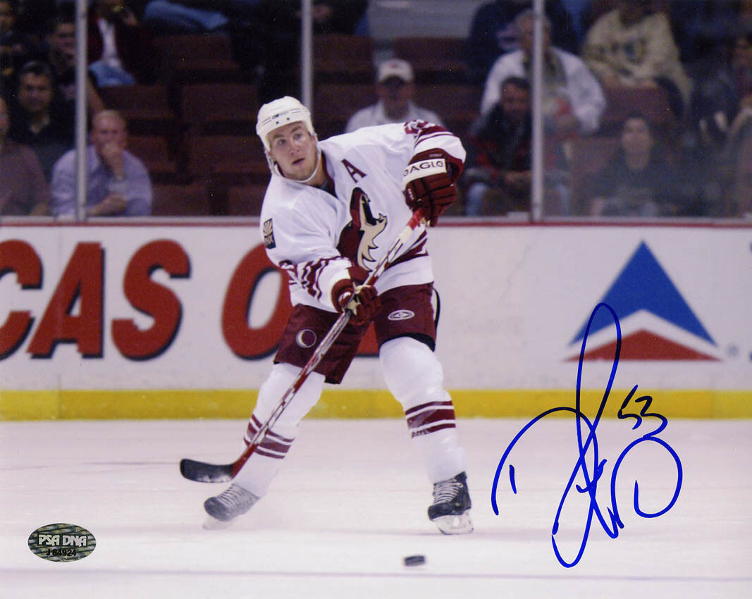 Derek Morris SIGNED 8x10 Photo Poster painting Phoenix Coyotes PSA/DNA AUTOGRAPHED