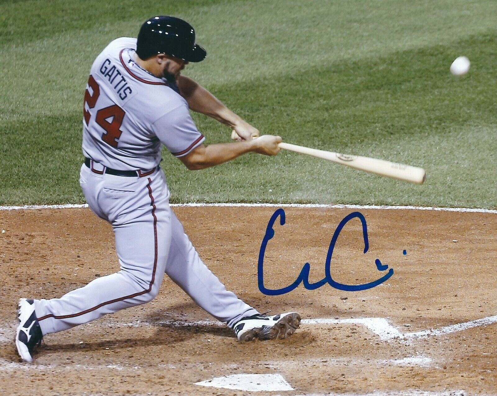 Signed 8x10 EVAN GATTIS Atlanta Braves Autographed Photo Poster painting - COA