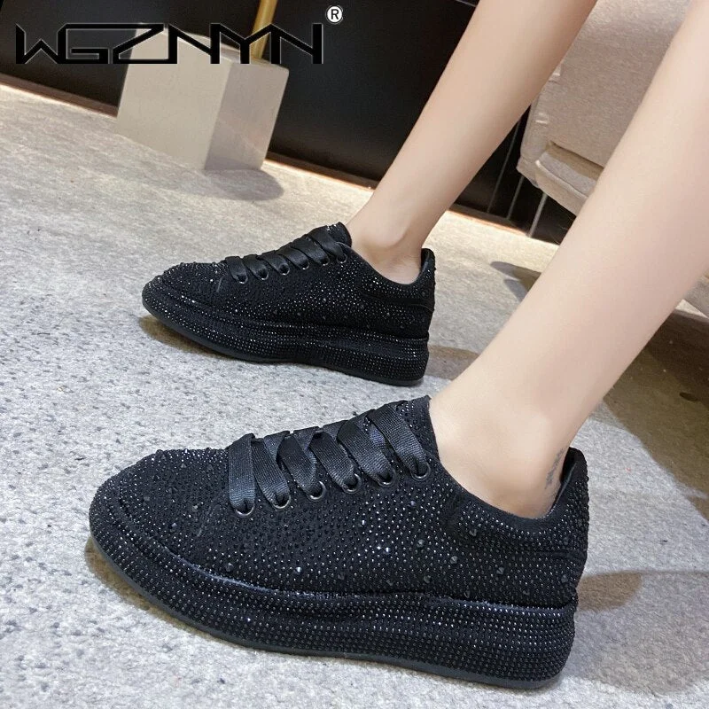 NEW Brand Women Fashion Casual Glitter Sparkling Sneakers Women Encrusted Lace Up Shoes White Sole Fashion Street Sneakers Shiny