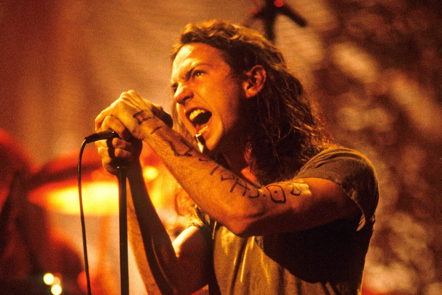 PEARL JAM ~ EDDIE VEDDER live 8x10 Photo Poster painting!