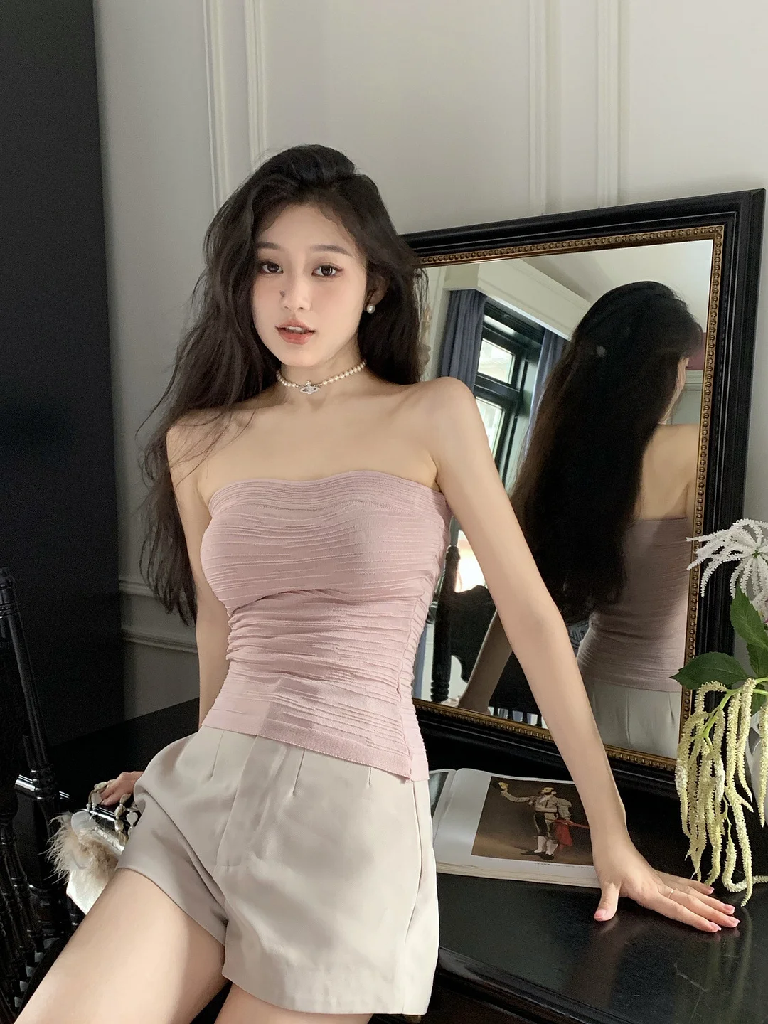 Uveng Uveng New Sexy Hottie Wearing Short Chic Thin Elastic Bra Inside The Coat Without A Shoulder Strap Vest Woman