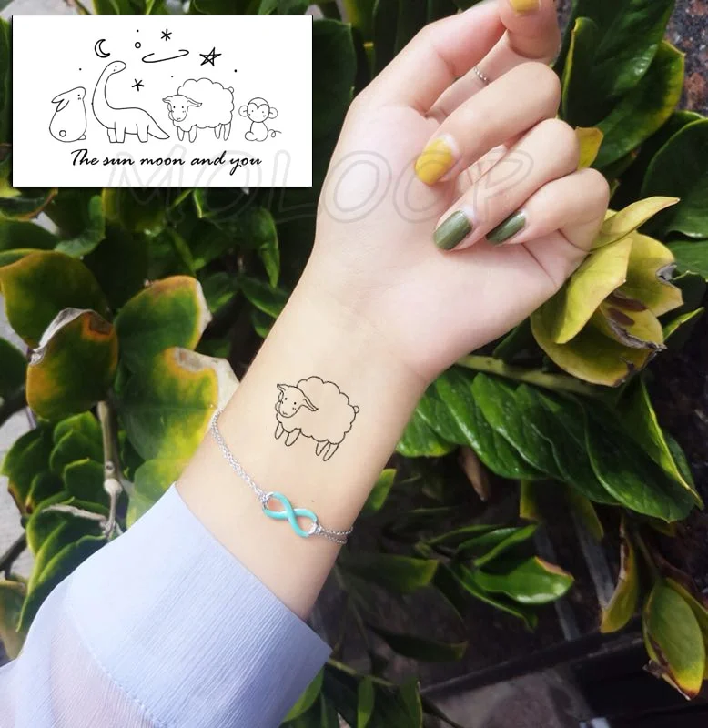 Holding Hands In Love Stickers Hand Heart Tattoo Body Art Makeup Waterproof Temporary Women and Men Fake Tatoo