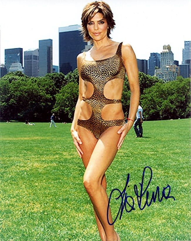 LISA RINNA In-person Signed Photo Poster painting