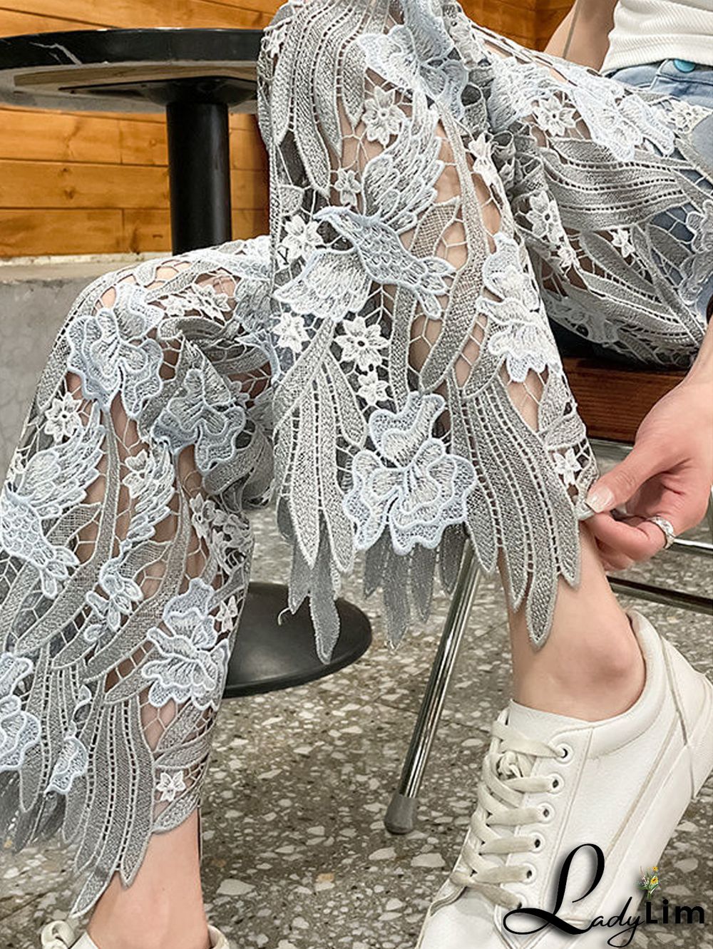 Daily Retro Floral Lace Patchwork Denim Straight Jeans