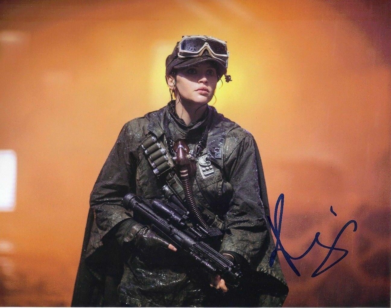 Felicity Jones Signed 10X8 Photo Poster painting Rogue One: A STAR WARS Story AFTAL COA (5647)