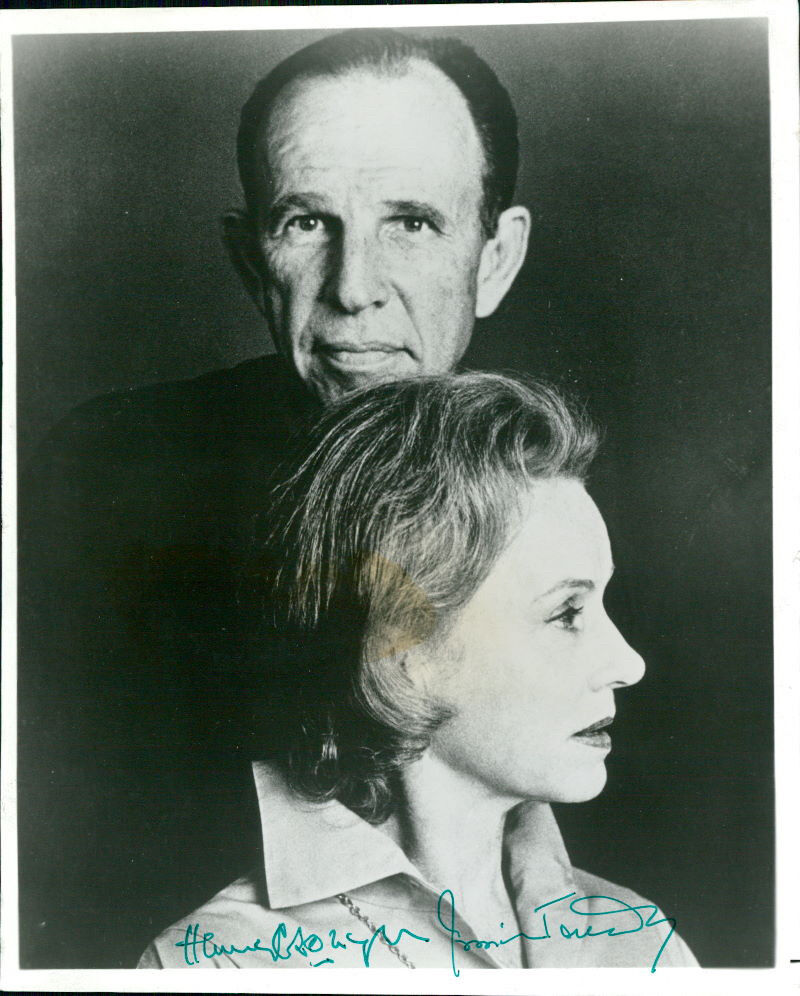 Hume Cronyn & Jessica Tandy (Vintage) signed Photo Poster painting COA