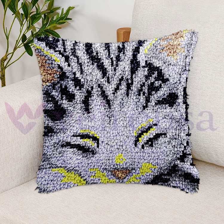 Silvery Cat Pillowcase Latch Hook Kits for Beginner veirousa