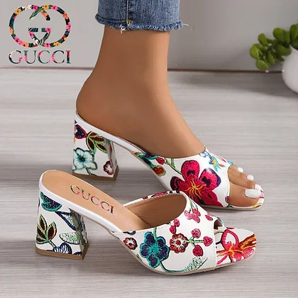 NOWE, ANTYPOŚLIZGOWE BUTY PLAŻOWE W STYLU RZYMSKIM GUCCI