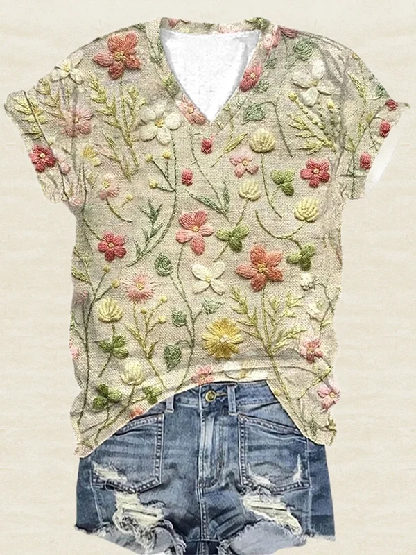Women's Floral Embroidery Pattern Art Print T-Shirt