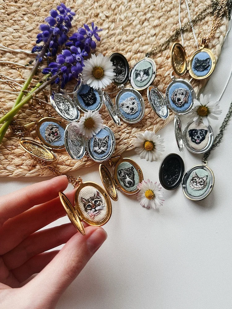 Custom Embroidery Pet Portrait Necklace, Custom Jewelry For Pet lover 