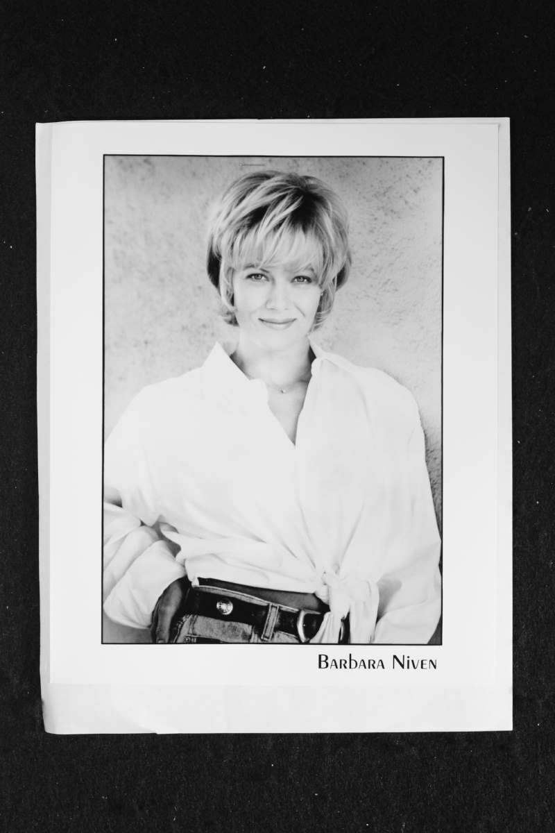 Barbara Niven - 8x10 Headshot Photo Poster painting w/ Resume - PENSACOLA