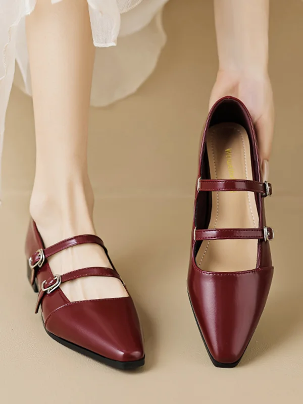 Split-Joint Shallow Cut Pointed-Toe Flat Shoes