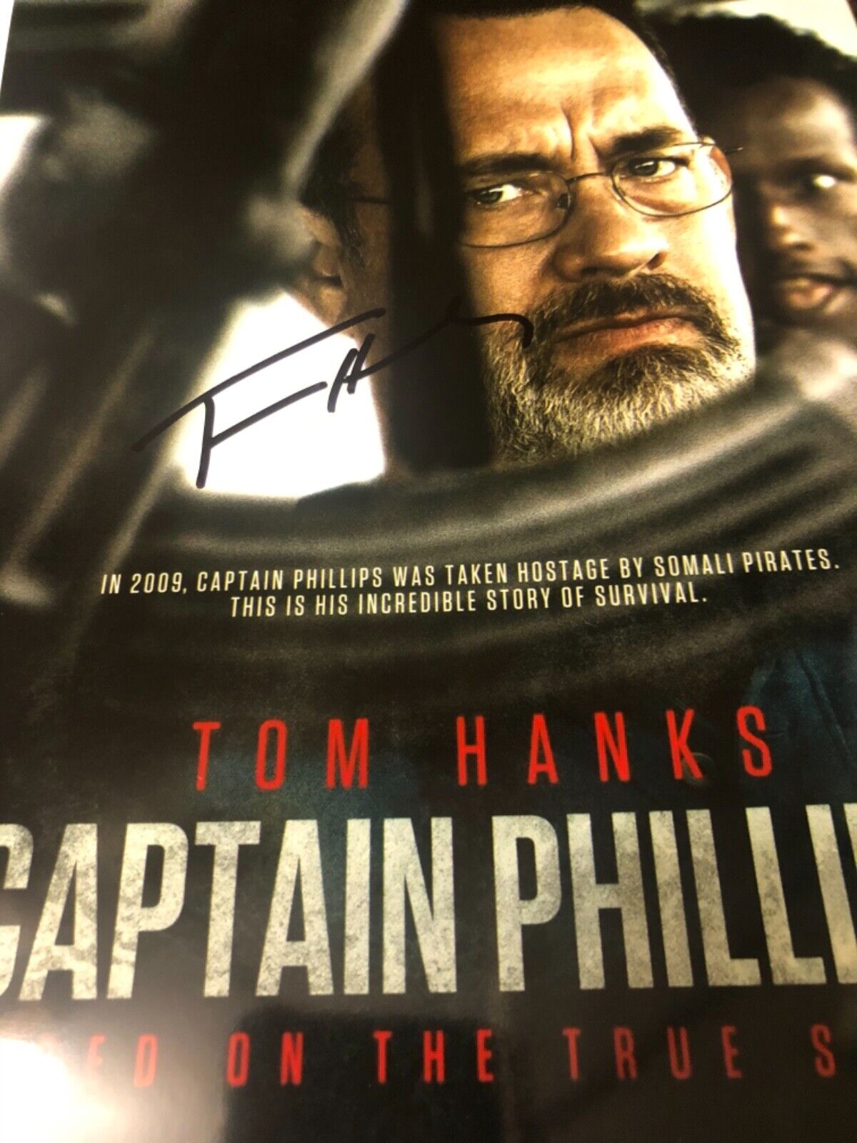 Tom hanks Signed 8 x10 Photo Poster painting captain Phillips