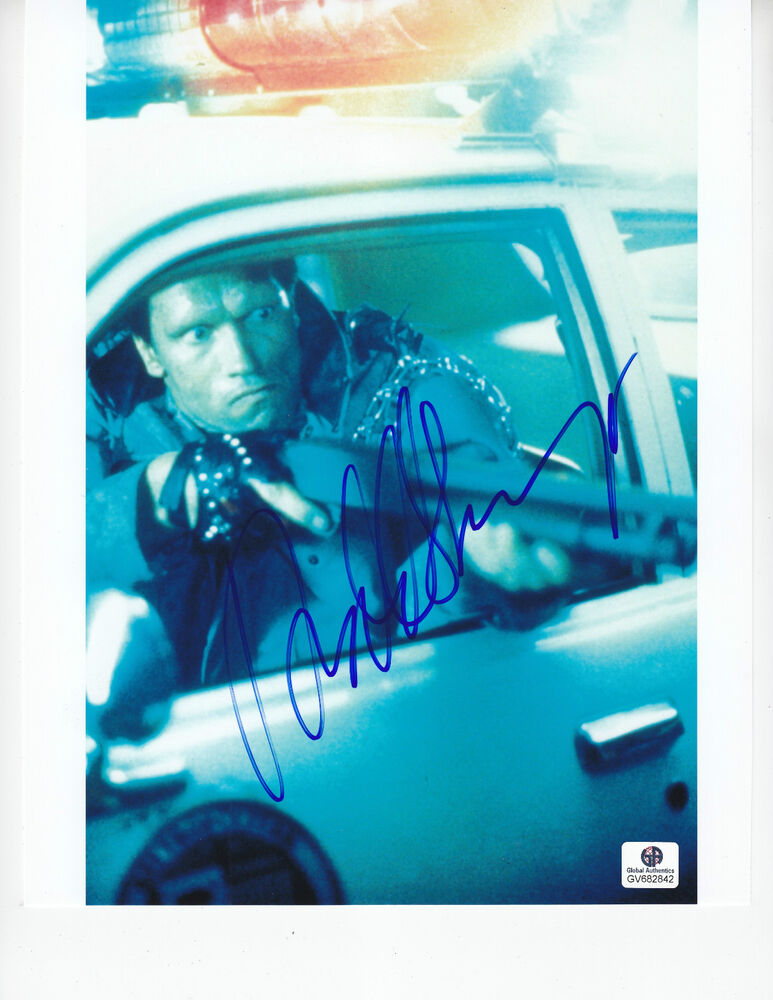 Arnold Schwarzenegger - TERMINATOR  - signed 8x10 GAI