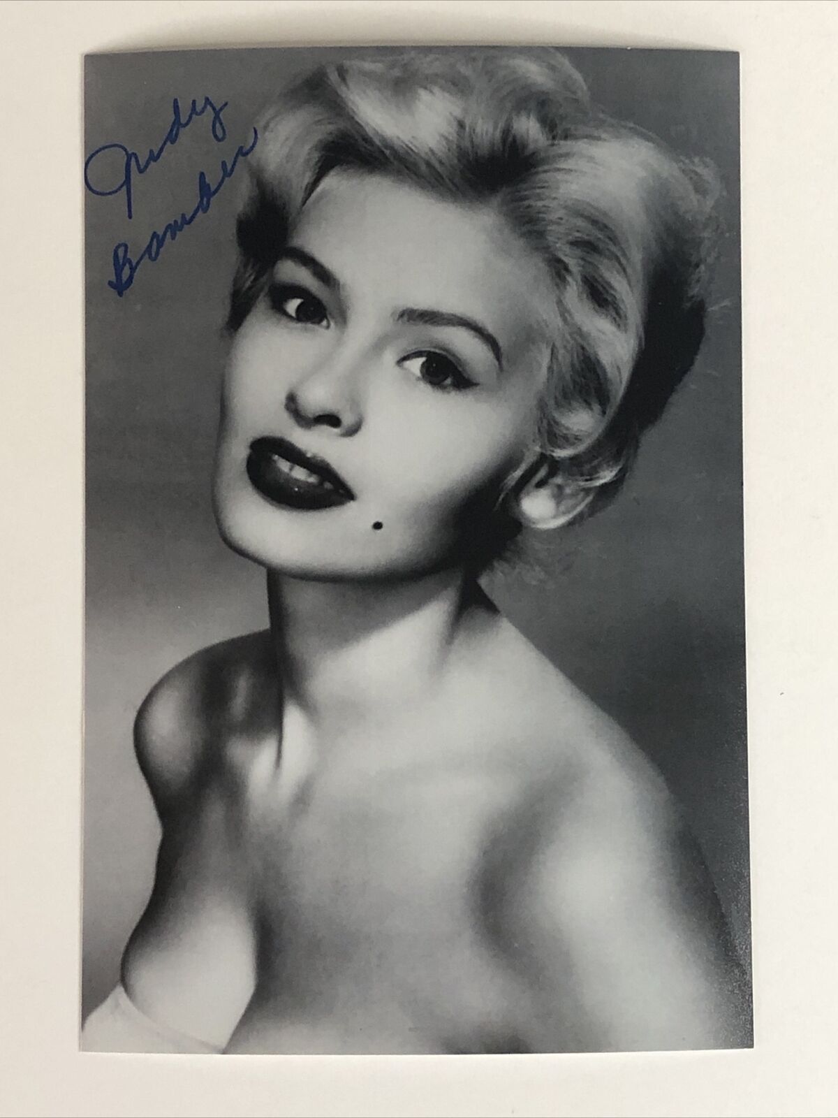 Judy Bamber Signed Photo Poster painting Autographed 50’s Pin Up Model Hot Blonde Bombshell