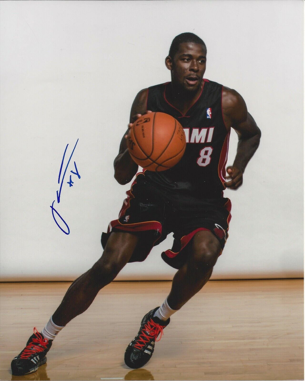 James Ennis Autographed 8x10 Miami HeatB319