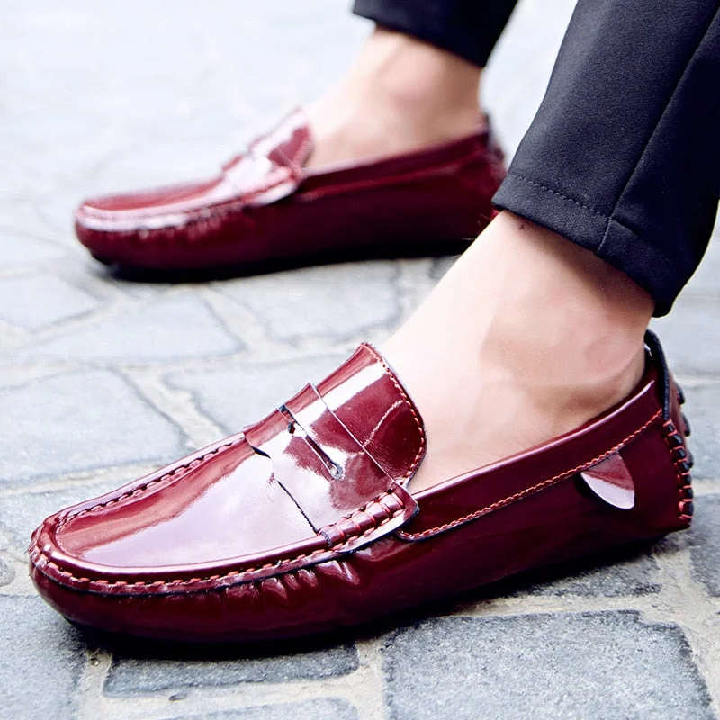 men penny loafers slip on moccasins burgundy patent leather  non-slip driving shoes men outdoor leather loafers black white