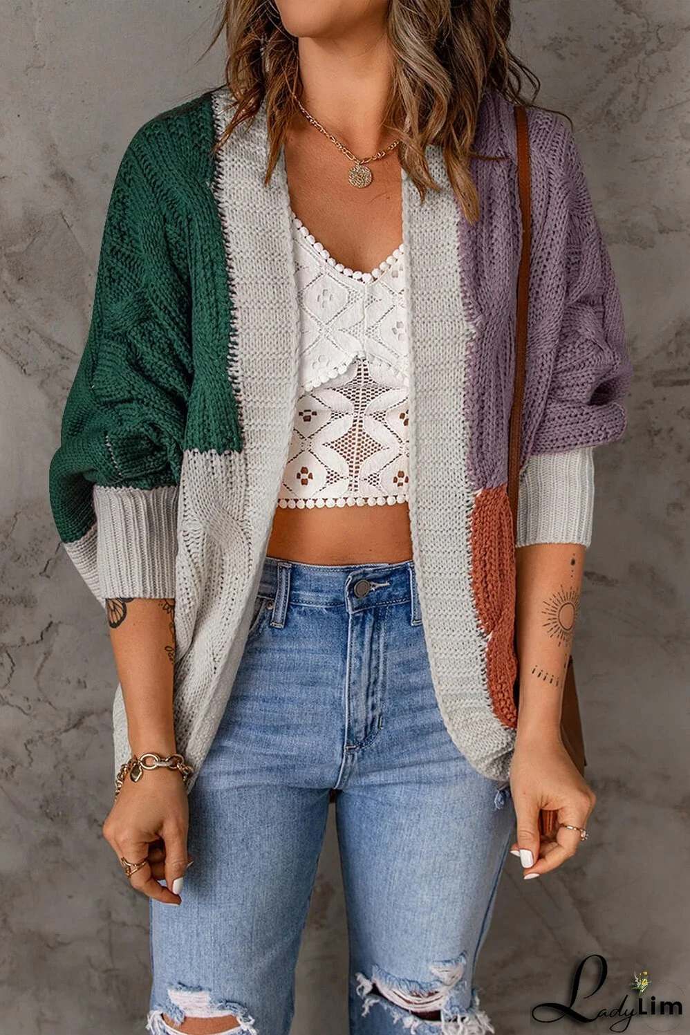 Fashionable and Effortless Cardigan