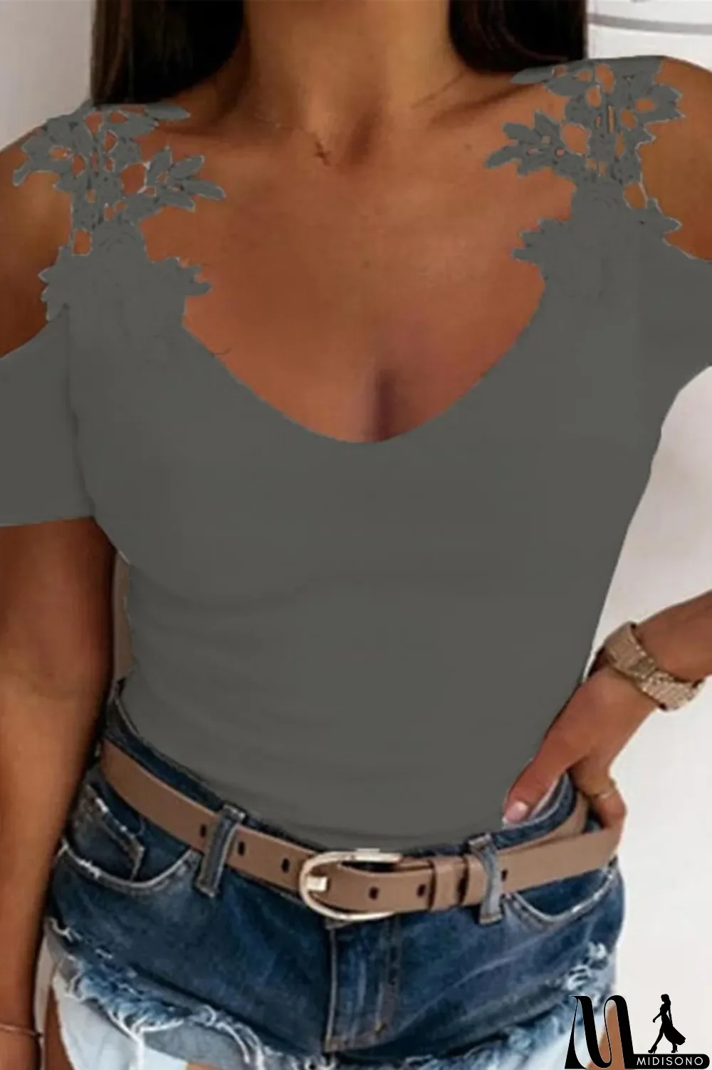 MidiSono - White Casual Solid Hollowed Out V Neck T-Shirts