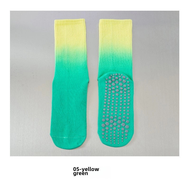 Simple Autumn And Winter Gradient Yoga Women’s Socks Non-slip Sports Socks Girls’ Pilates Mid-calf Socks Direct Sales