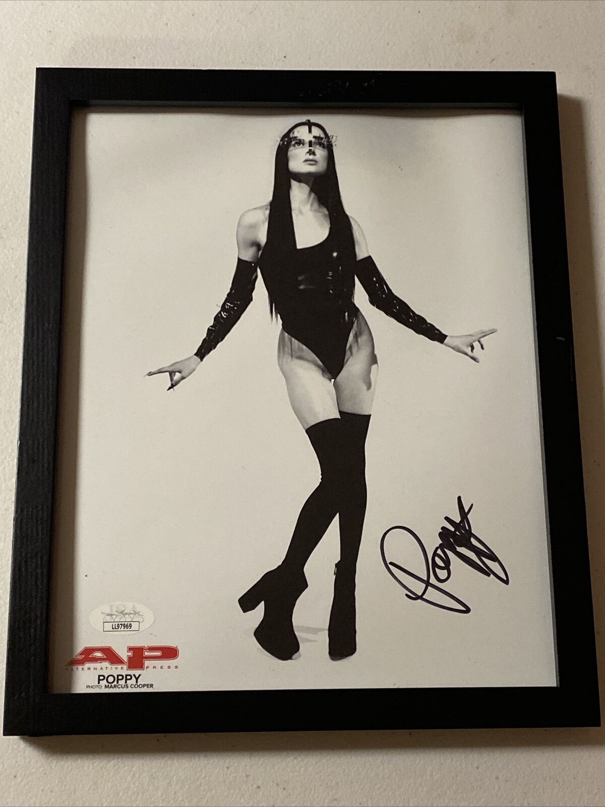 MORIAH ROSE PEREIRA POPPY AUTOGRAPHED SIGNED FRAMED 8X10 Photo Poster painting JSA COA # LL97969