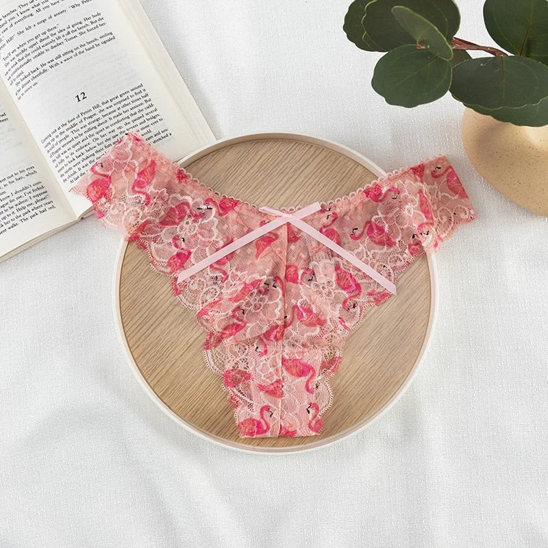 French Style Sexy Thong Fashion Hollow Out Ribbon T-Back Sexy Lace Panties Low Waist Seamless Comfort Thong Female Lingerie