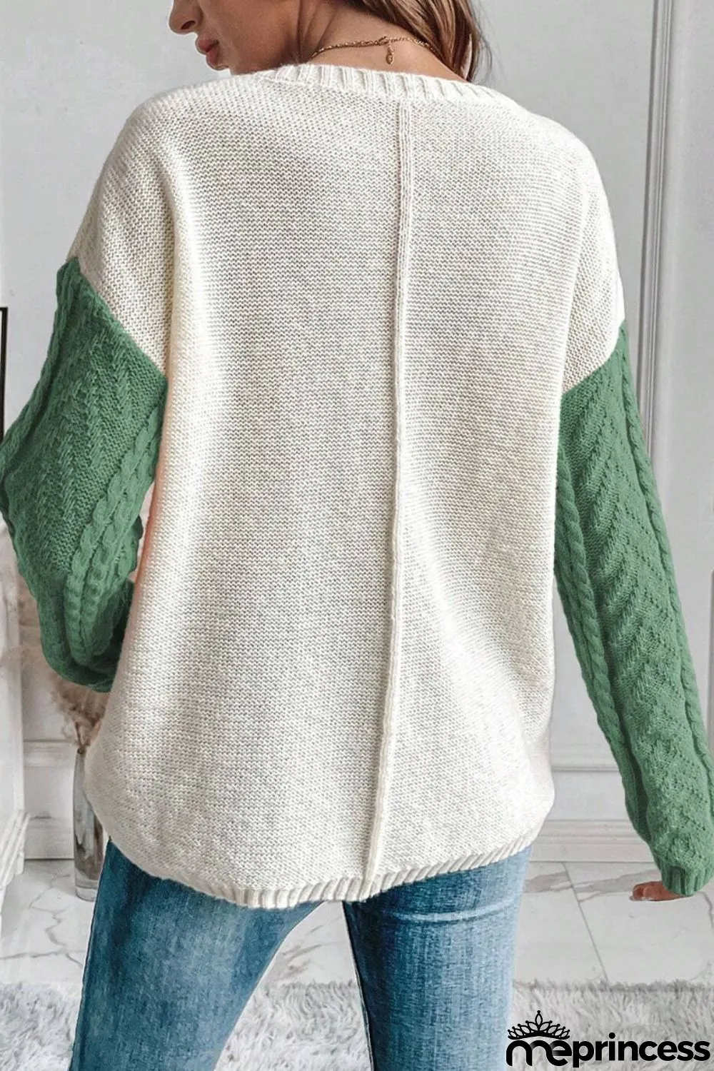 Fashionable and Effortless garment