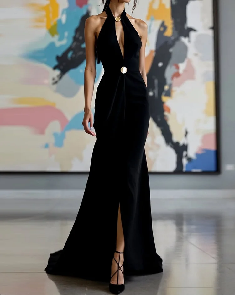 Sleeveless solid color hollow dress