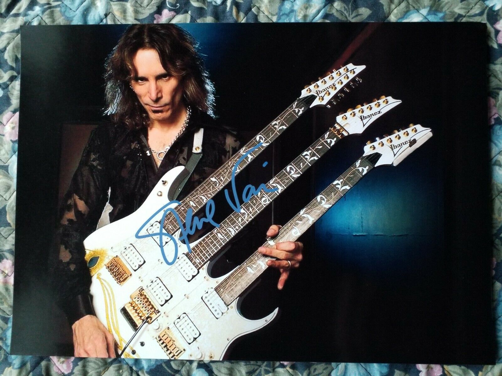 STEVE VAI Authentic Autographed Signed 11.5 x 8.2 Photo Poster painting Rock Legend